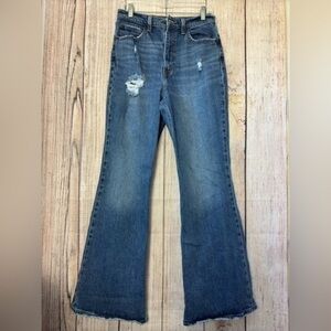 Levis Womens 70s Flare Legs distressed jeans size 28